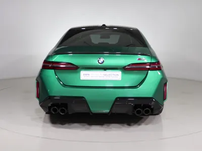 2025 بي ام دبليو الفئة ام إم 5 كومبيتيشن