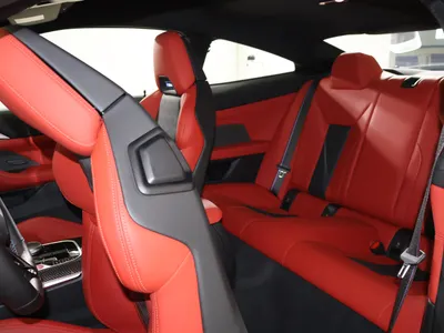 2025 بي ام دبليو الفئة ام إم 4 كومبيتيشن