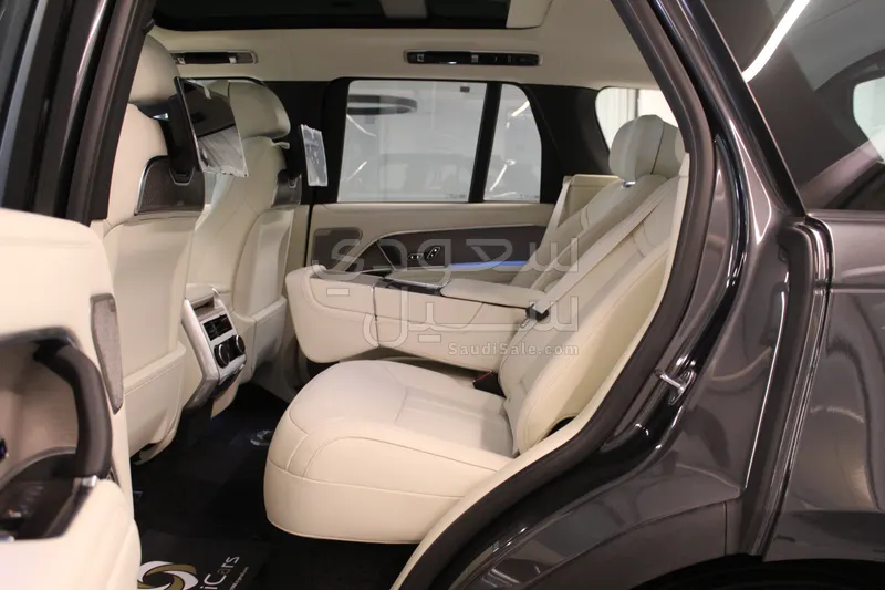 2025 لاند روفر رينج روفر اوتوبيوغرافي