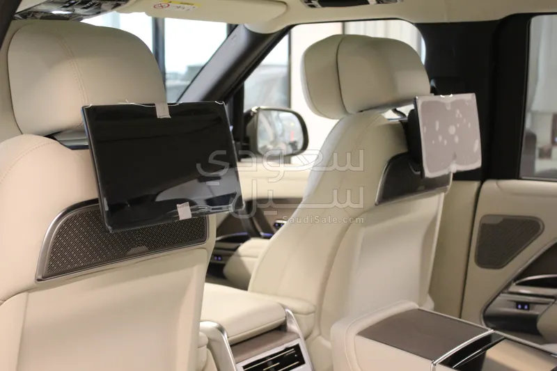 2025 لاند روفر رينج روفر اوتوبيوغرافي