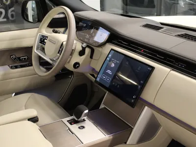 2025 لاند روفر رينج روفر اوتوبيوغرافي