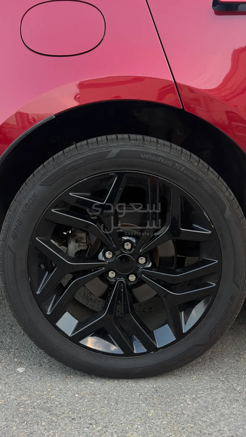 2018 لاند روفر رينج روفر فيلار أر - دايناميك