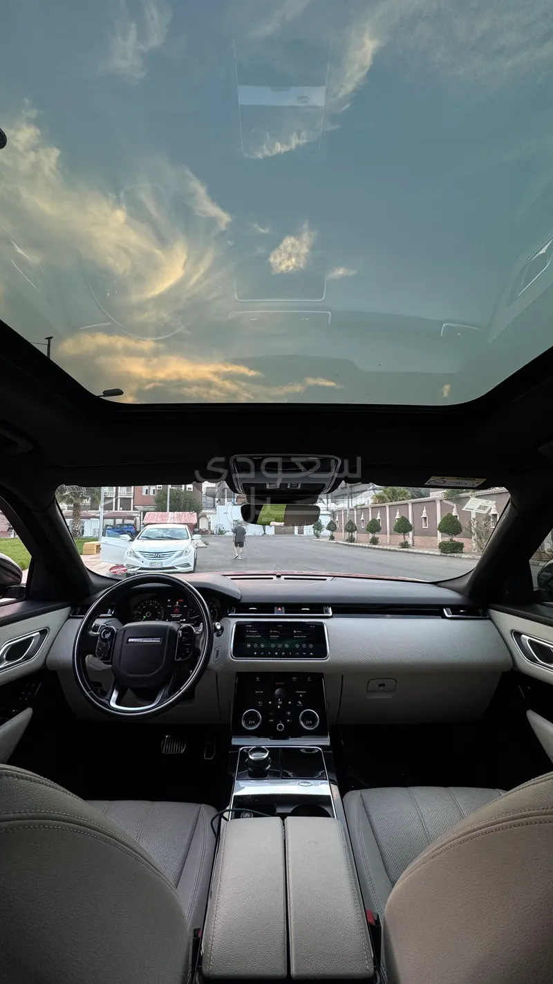 2018 لاند روفر رينج روفر فيلار أر - دايناميك