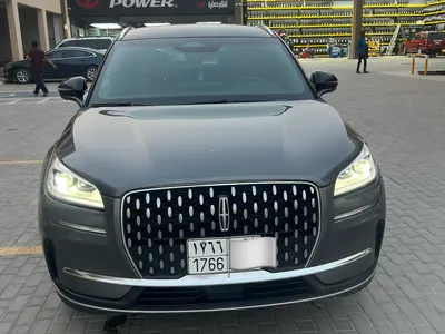 2023 لنكولن كورسير