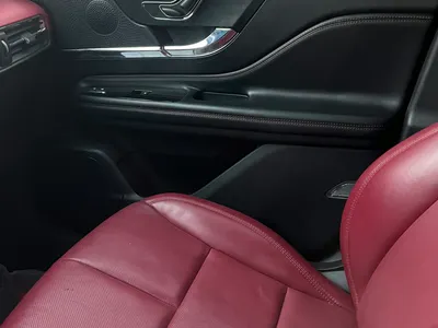 2023 لنكولن كورسير