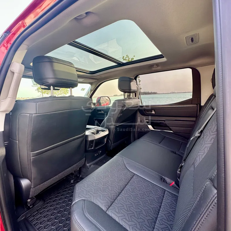 2024 تويوتا تندرا تي ار دي برو