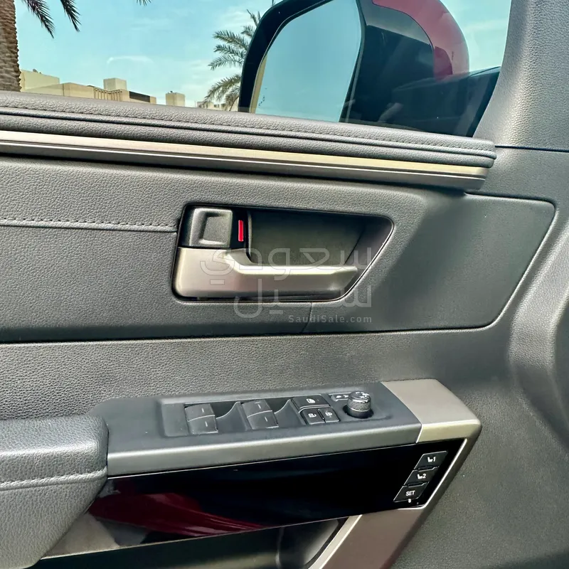 2024 تويوتا تندرا تي ار دي برو