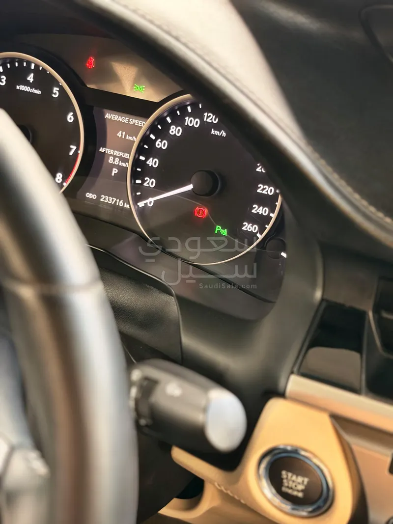 2015 لكزس إي إس 250