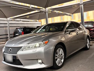 2015 لكزس إي إس 250