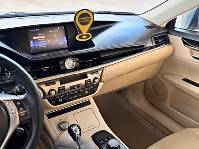 2015 لكزس إي إس 250