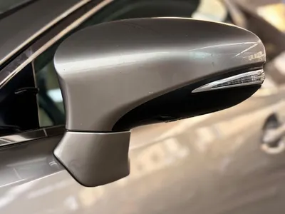 2015 لكزس إي إس 250