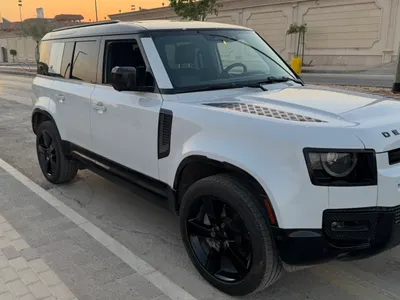 2022 لاند روفر ديفيندر اكس 110