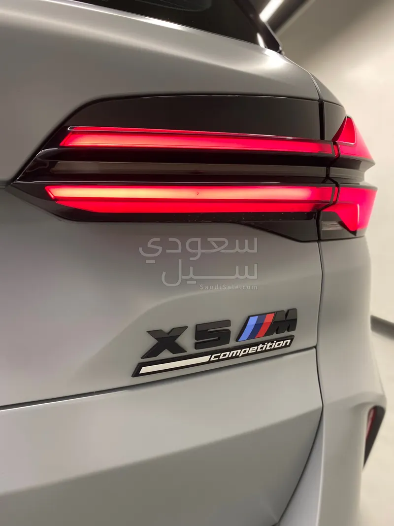 2024 بي ام دبليو الفئة اكس 5 إم كومبيتيشن