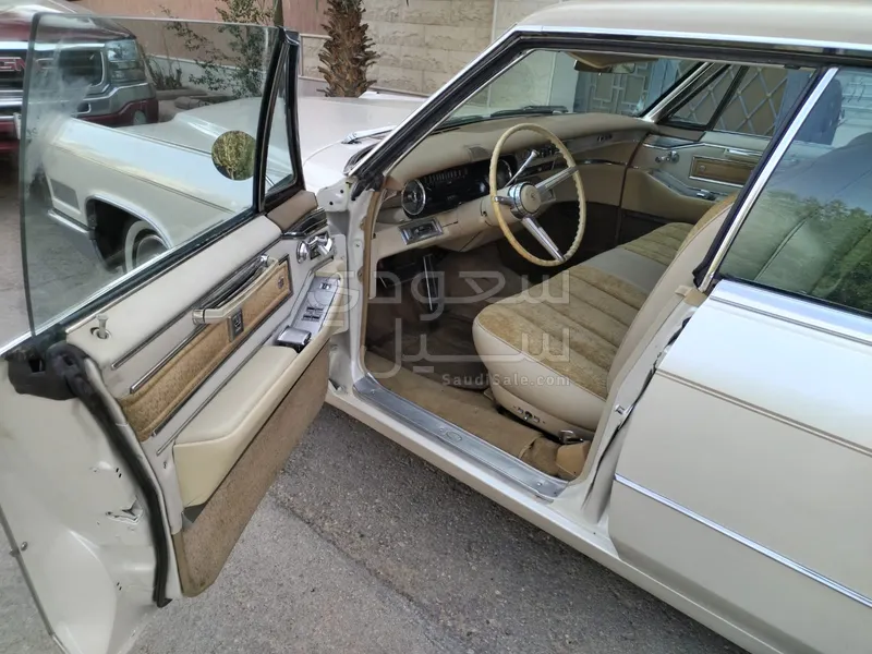 1966 كاديلاك ديفيل