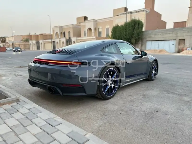 2025 بورش 911 كاريرا تي
