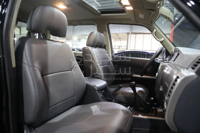 2023 نيسان باترول ربع