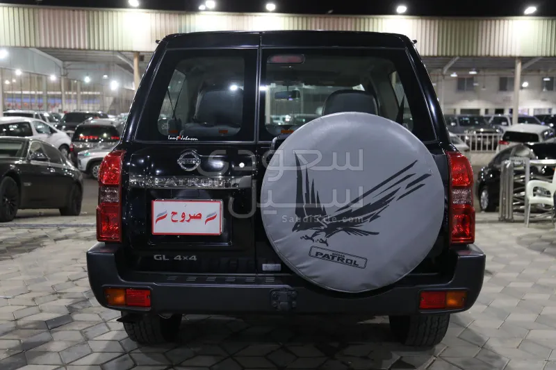 2023 نيسان باترول ربع