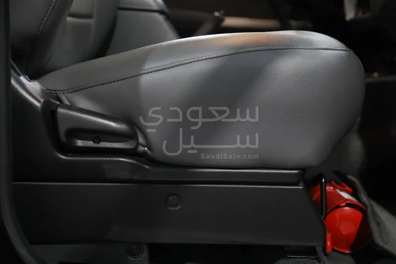 2023 نيسان باترول ربع