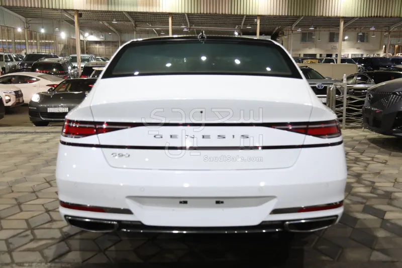 2025 جينيسيس جي 90