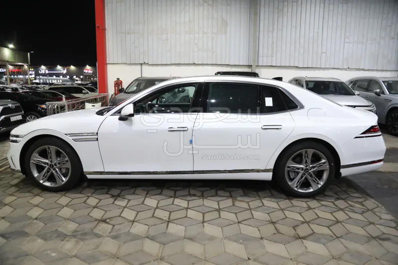 2025 جينيسيس جي 90