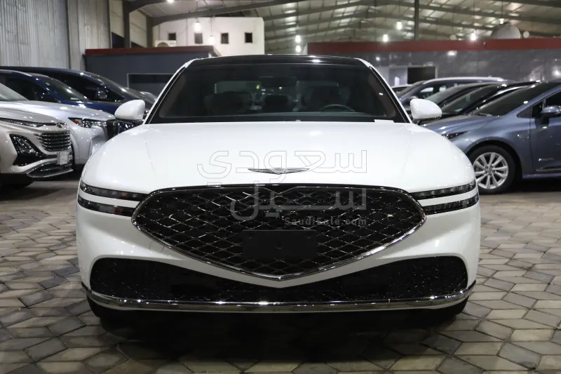 2025 جينيسيس جي 90