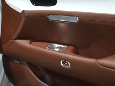 2025 جينيسيس جي 90