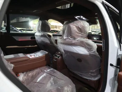 2025 جينيسيس جي 90