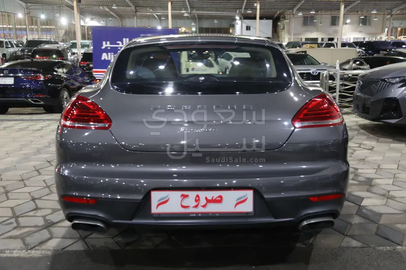 2016 بورش بانميرا