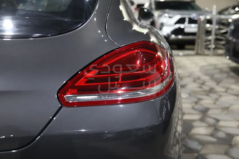 2016 بورش بانميرا