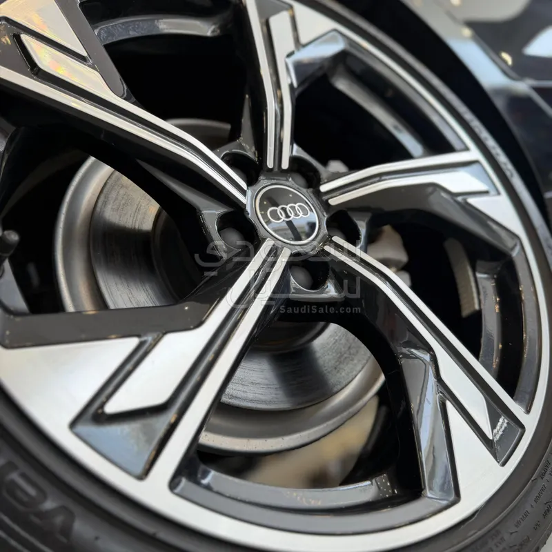 2025 اودي اي 4