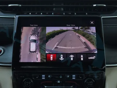 2025 جييب جراند شيروكي ليمتد بلس