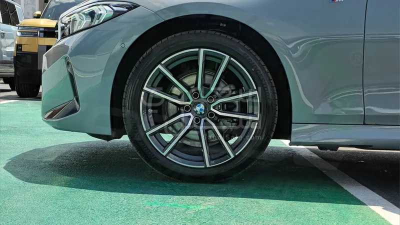 2026 بي ام دبليو الفئة الثالثة 325 أي