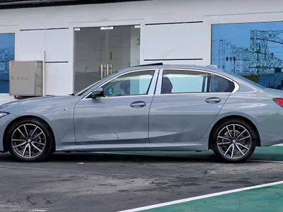 2026 بي ام دبليو الفئة الثالثة 325 أي