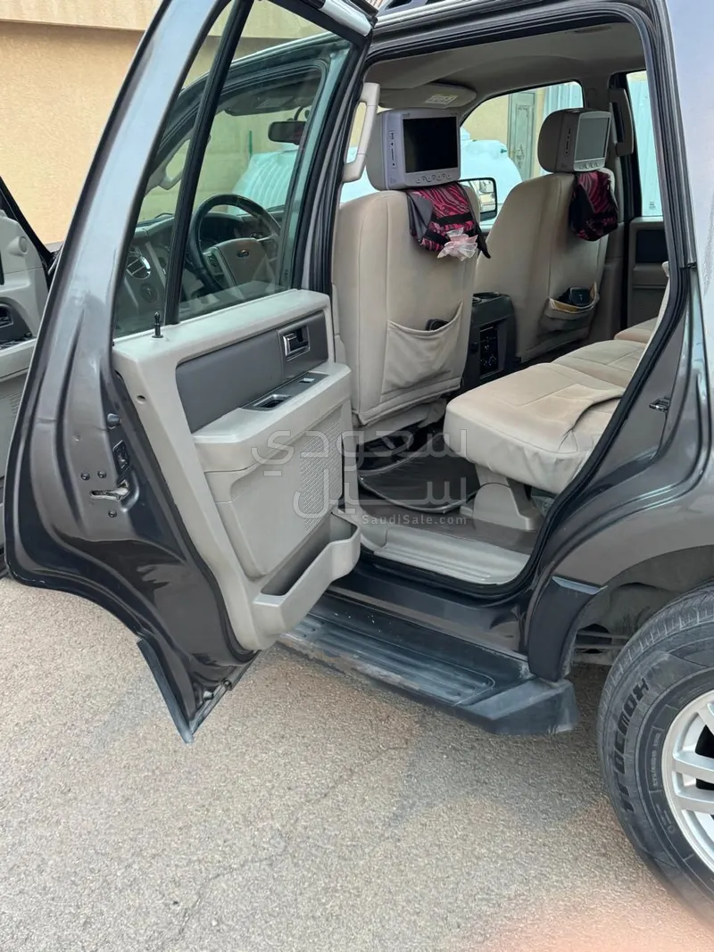 2013 فورد اكسبيديشن