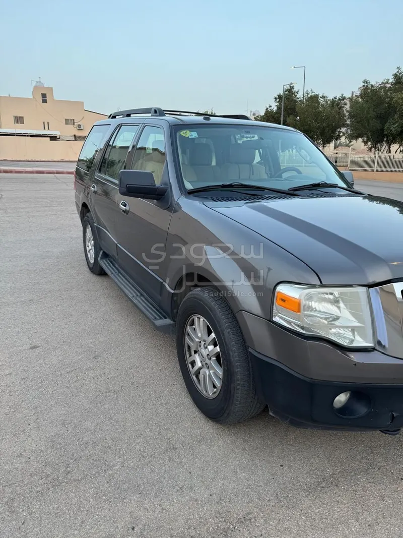 2013 فورد اكسبيديشن