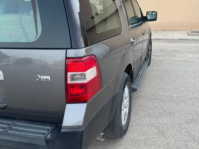 2013 فورد اكسبيديشن