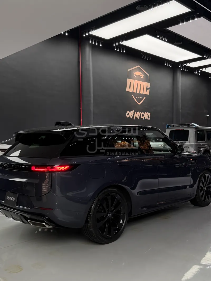 2025 لاند روفر رينج روفر سبورت اتش اس اي