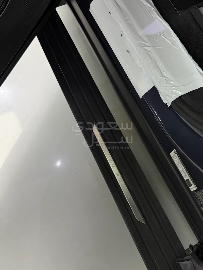 2025 لاند روفر رينج روفر سبورت اتش اس اي