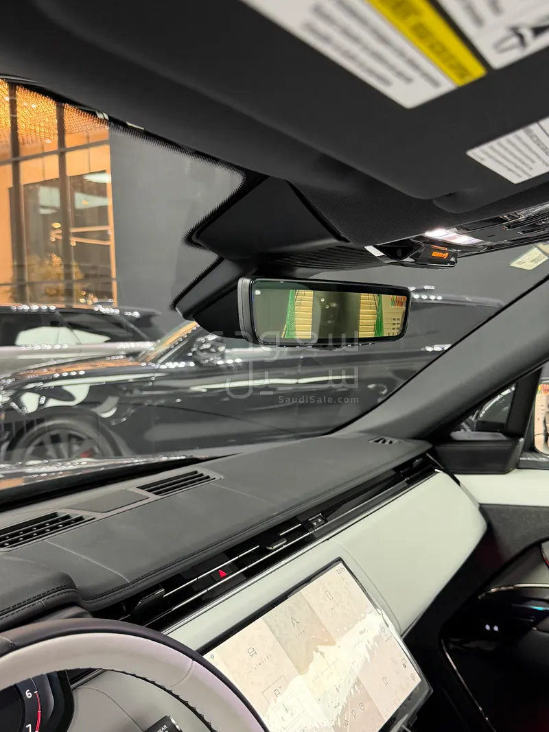 2025 لاند روفر رينج روفر سبورت اتش اس اي