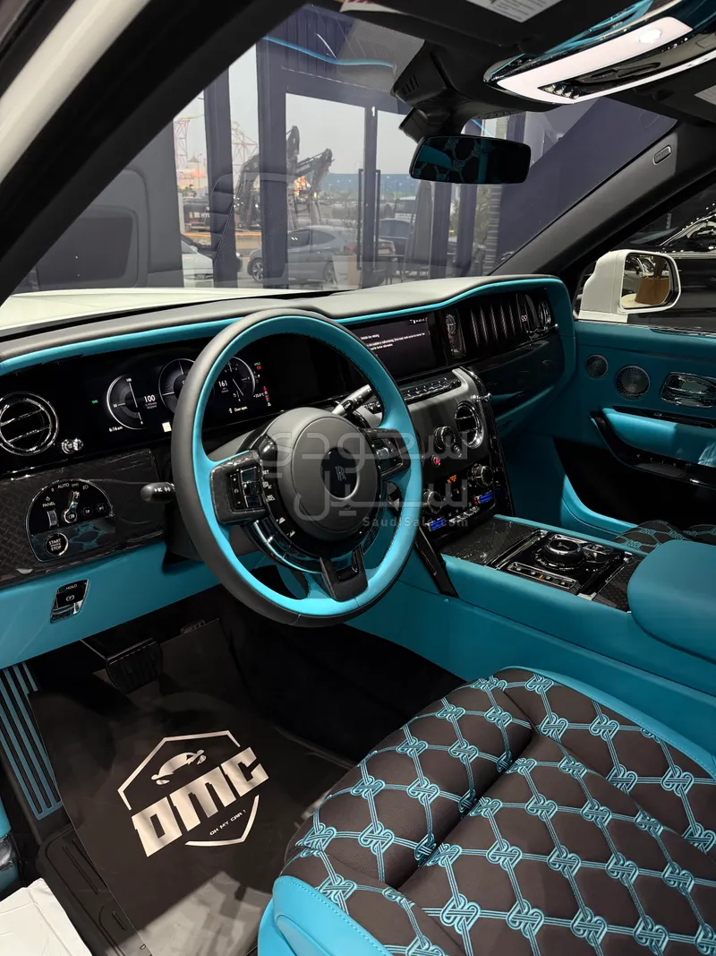 2026 رولز رويس كولينان بلاك بادج