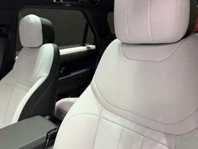 2025 لاند روفر رينج روفر سبورت اتش اس اي