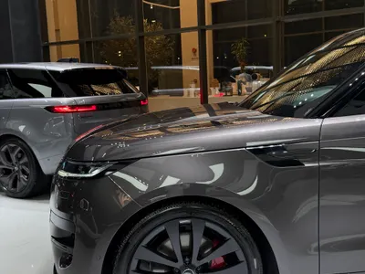 2025 لاند روفر رينج روفر سبورت اتش اس اي