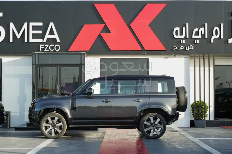 2026 لاند روفر ديفيندر اتش اس اي