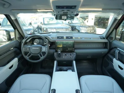 2026 لاند روفر ديفيندر اتش اس اي