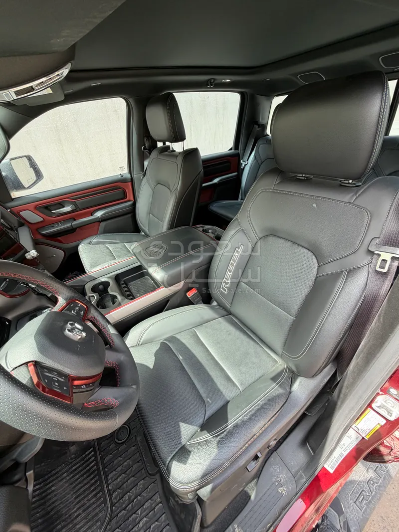 2025 دودج رام ريبل