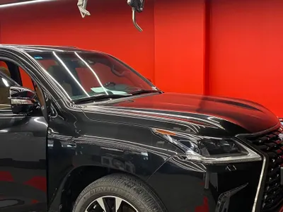 2021 لكزس إل إكس 570