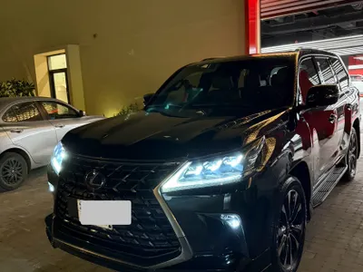 2021 لكزس إل إكس 570