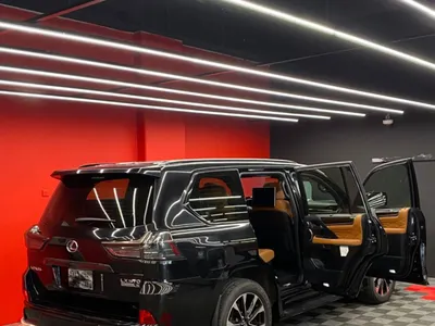 2021 لكزس إل إكس 570