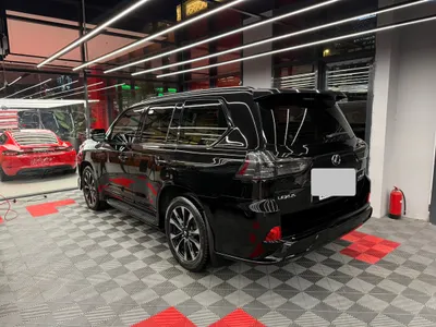 2021 لكزس إل إكس 570