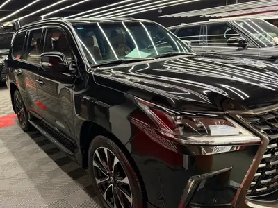 2021 لكزس إل إكس 570